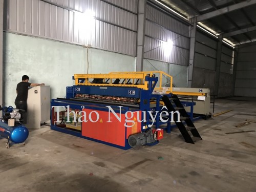 Máy hàn lưới thép dạng cuộn